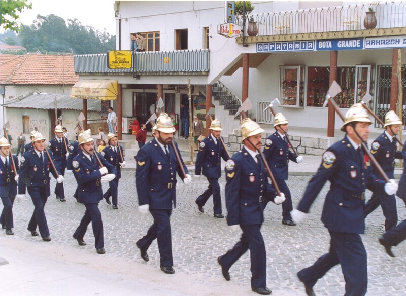 https://arquivo.bvvizela.pt/files/original/ffbb0c15108a9e73ff347dd8b32a0d89ee84741b.jpg