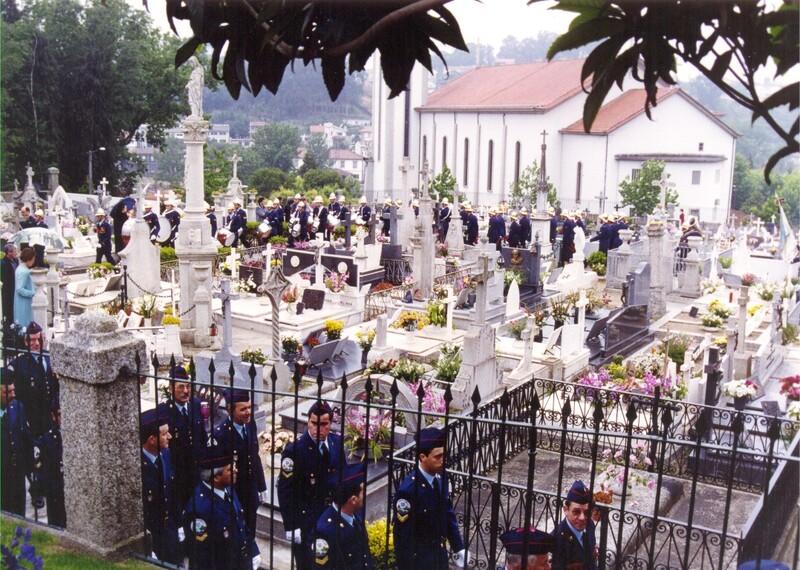 https://arquivo.bvvizela.pt/files/original/3fb2ec751ee1b319b0df1beb039848cbe84e768f.jpg