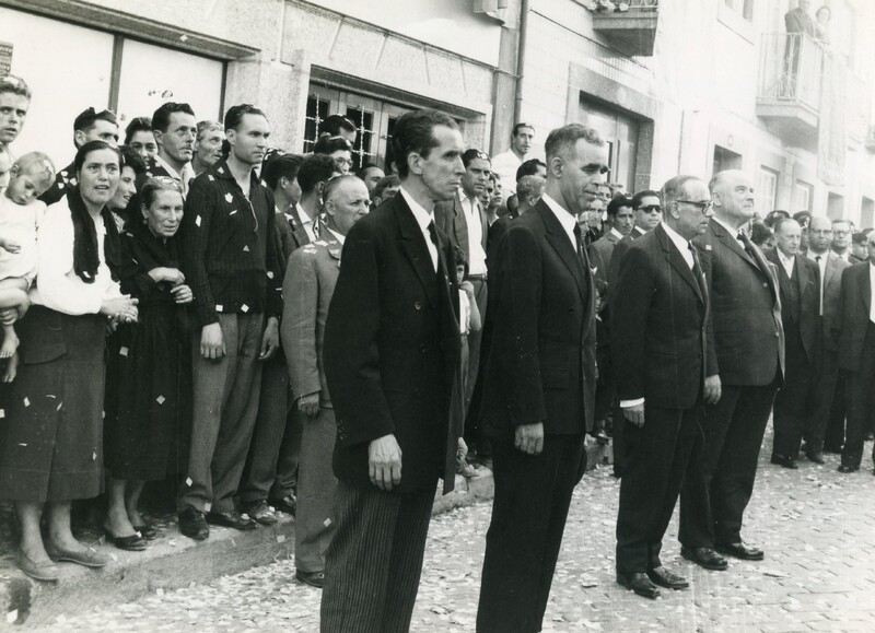 https://arquivo.bvvizela.pt/files/original/e6f63fc523217f2cd295495650b7b47ba351160d.jpg