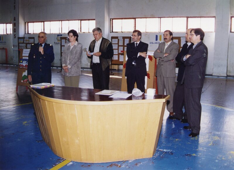 https://arquivo.bvvizela.pt/files/original/c5df856f6d8d28863f08700bf4c0c96e0674361e.jpg