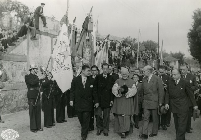 https://arquivo.bvvizela.pt/files/original/0e056c1f22dfb69d5aadd1f5232f6d82d0ccebf7.jpg