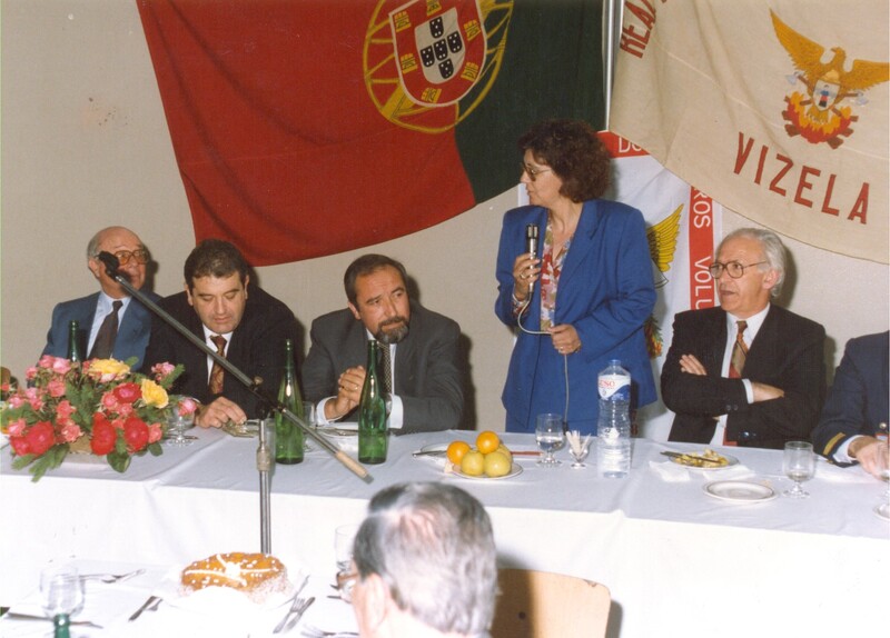 https://arquivo.bvvizela.pt/files/original/44bc4a39f42fb76cccb6d70d6ca61c30547a7be1.jpg