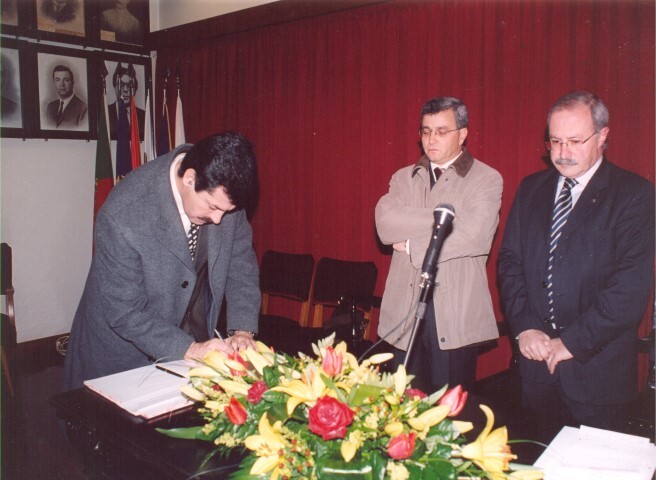 https://arquivo.bvvizela.pt/files/original/3079f1e2522ebdc823d6570b71ab791b1c1d3cea.jpg