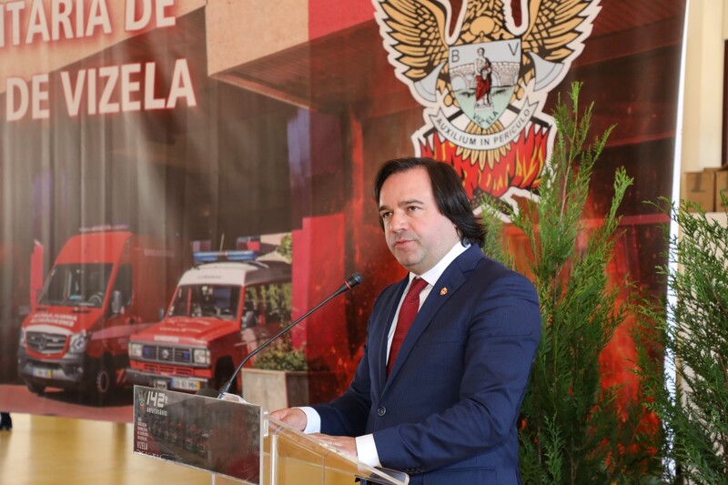 https://arquivo.bvvizela.pt/files/original/95b0c6ae1113e4bad44ac6b88d5dd3d7a7a19857.jpg