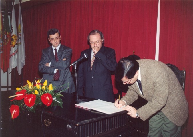 https://arquivo.bvvizela.pt/files/original/67586068dca135b6a917e4afee5e39ed1a8e8514.jpg