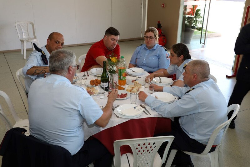 https://arquivo.bvvizela.pt/files/original/df87d0b9dbe2dad271e3a8c3e0389abd502140a2.jpg