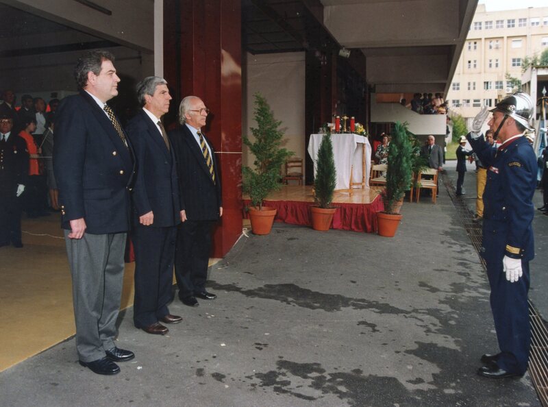 https://arquivo.bvvizela.pt/files/original/cfea4642800d2277f528c21e00050b792fd691aa.jpg