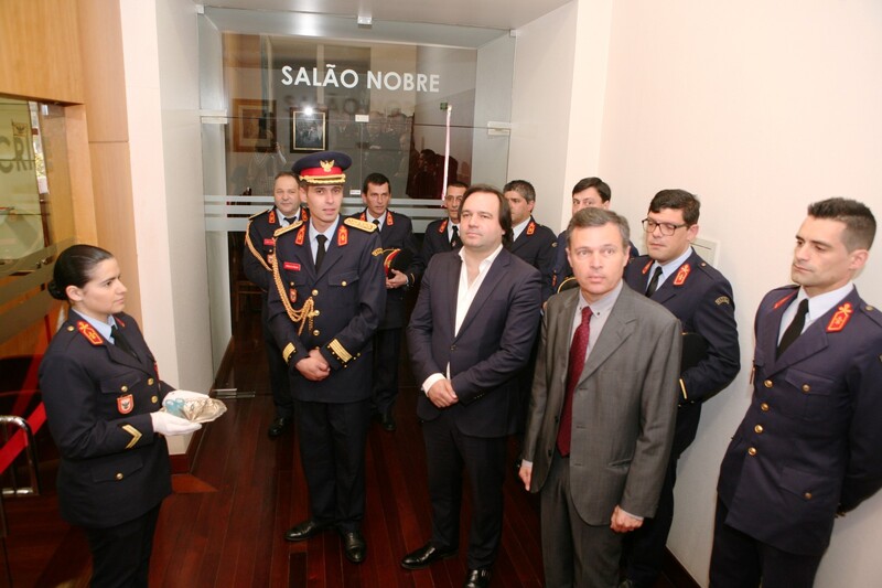 https://arquivo.bvvizela.pt/files/original/0014ab106957d1db0b759c12ec9c6bf9202046c6.jpg