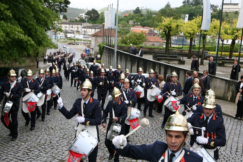 https://arquivo.bvvizela.pt/files/original/96264a873e1927dea04051d5592204b56ea8172c.jpg