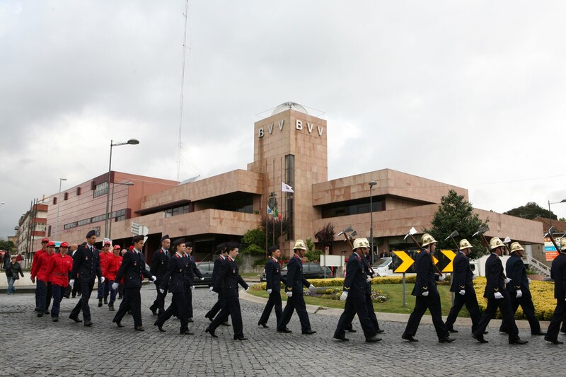 https://arquivo.bvvizela.pt/files/original/e8d9d26f3ac13177545fa4bac9c0f5f5cd1706d4.jpg