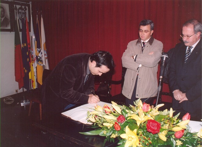 https://arquivo.bvvizela.pt/files/original/610a0bd14175855d4588a1acfe7a819d216f6b0e.jpg