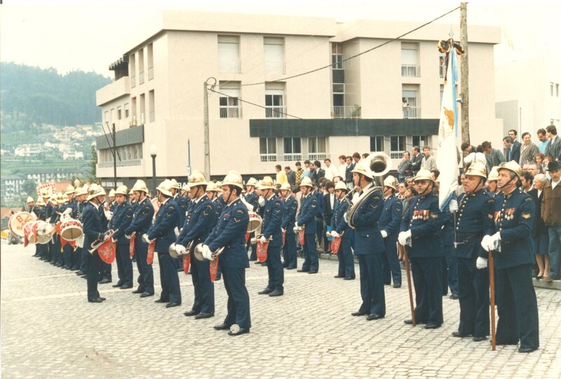 https://arquivo.bvvizela.pt/files/original/f9e7166ba482cc31d5cfc45d0a8e4faa1be77474.jpg