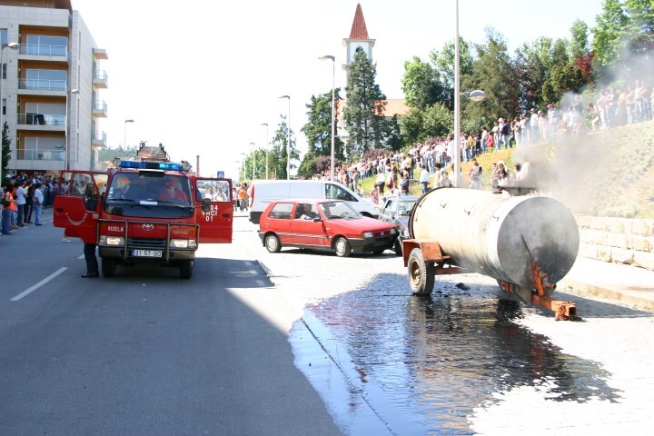 https://arquivo.bvvizela.pt/files/original/51042fd64b0818870ad8a2d234da702870def429.jpg