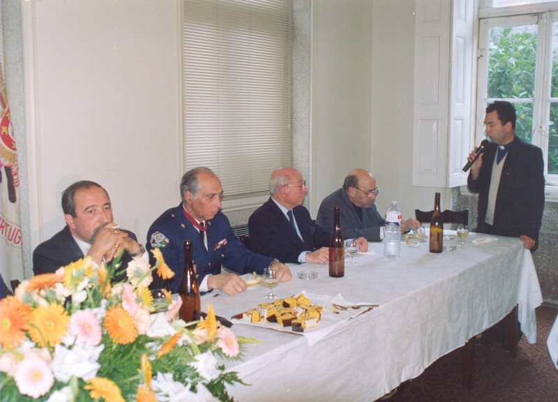 https://arquivo.bvvizela.pt/files/original/2a4646863d3fee85534c2900c089b3f0773d5fff.jpg