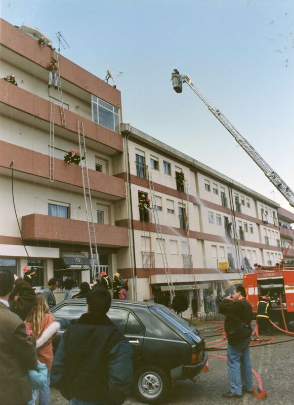 Simulacro de incêndio urbano