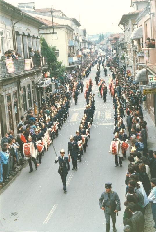 https://arquivo.bvvizela.pt/files/original/9bda60e601e3219d950b8136b3be6b13b286e057.jpg