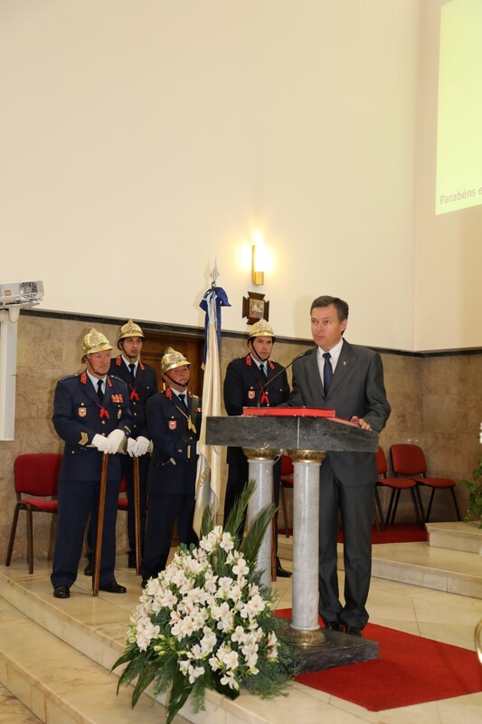 https://arquivo.bvvizela.pt/files/original/ab2c153269ecbdc7171e6372d426d0f3a1099ce1.jpg