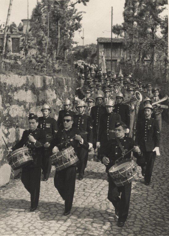 https://arquivo.bvvizela.pt/files/original/6877d0c66ee237f5992038d5f0d91cf73ac757d9.jpg