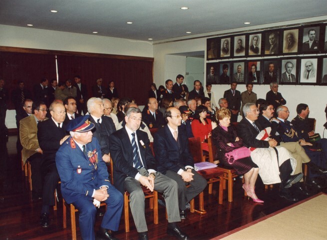 https://arquivo.bvvizela.pt/files/original/8666ab06aef5239ade1d596b30b47d729e8dfa40.jpg
