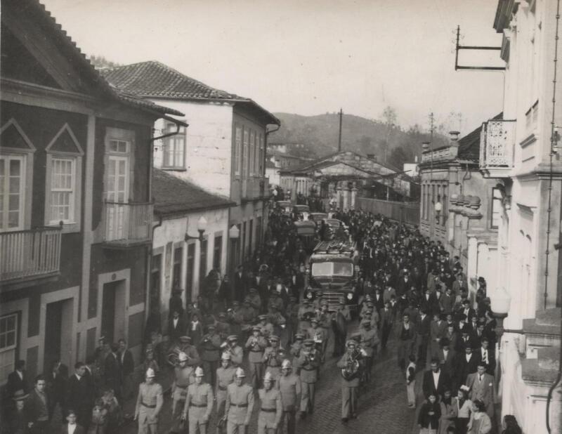 https://arquivo.bvvizela.pt/files/original/c5d441ca4cbde3194f53c53042fa1487db499320.jpg