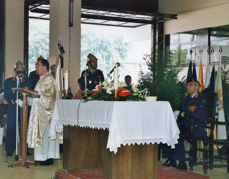 https://arquivo.bvvizela.pt/files/original/f7b4cfcb6f73261425282040ee2b3f3835363438.jpg