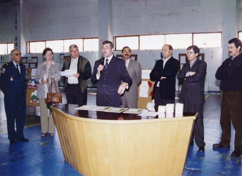 https://arquivo.bvvizela.pt/files/original/bb8374b0d7ee0db5da3353486eb818041fedbc51.jpg