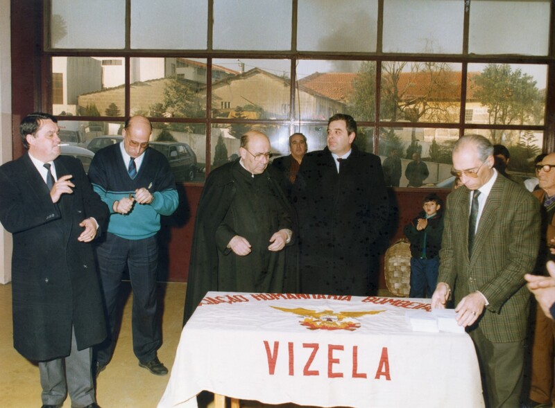 https://arquivo.bvvizela.pt/files/original/e95e45ecda710e39353b0b69f0df365f00f91c8d.jpg