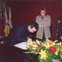 https://arquivo.bvvizela.pt/files/original/3c9374e909ea613399f7074e5b60144f27c079f9.jpg
