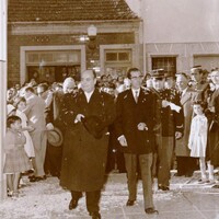 https://arquivo.bvvizela.pt/files/original/4ed5c800c33bd3294fcf70ebb98e48b2f47cf6f7.jpg