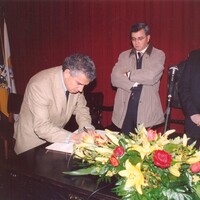https://arquivo.bvvizela.pt/files/original/e3aee997777cb2d3b75308c37b7ecd390389f33b.jpg