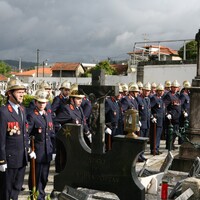 https://arquivo.bvvizela.pt/files/original/7ea27f5e95a17aac73988008c8f37db216dae294.jpg