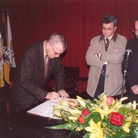 https://arquivo.bvvizela.pt/files/original/4b95a2efc6f01ed6c6ffaf1eeeab4e494a999246.jpg