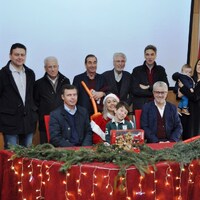 https://arquivo.bvvizela.pt/files/original/e84c6cb7c6ae922e8718c7585d9ed8d945151893.jpg