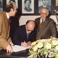 https://arquivo.bvvizela.pt/files/original/c3cdc77809954a3f414814a360a2cf1208235c13.jpg