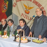 https://arquivo.bvvizela.pt/files/original/c3c4b063639b5bdce89a22db2705d93553df4ec9.jpg