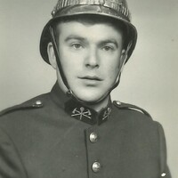 https://arquivo.bvvizela.pt/files/original/f062eb8165a6977d39b698b7847fd75eac313224.jpg