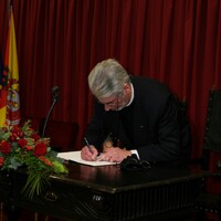 https://arquivo.bvvizela.pt/files/original/795f37a963b757a948a325773484e30a6110f953.jpg